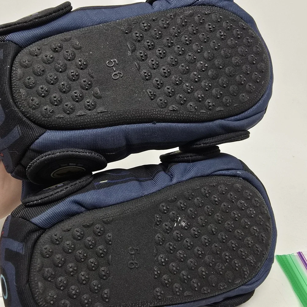 DC Batman Slippers Boys Size‎ 5-6 Blue Batwheels Bat Car Slip On Plush